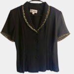 (L/XL)Vintage Black Women Blouse w/ Embroidered Floral Detail