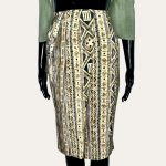 (2XL) Green And Beige Abstract Print Women Short Skirt - Image 3