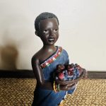 African Vintage 90’s Child with Basket Clay Statue - Image 3