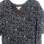 (3XL) African Woman Tribal Print Off Black and Ivory V-Neck T-Shirt. - Image 3